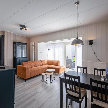 Holiday Home With Garden And Beach De Koog  Exteriör bild